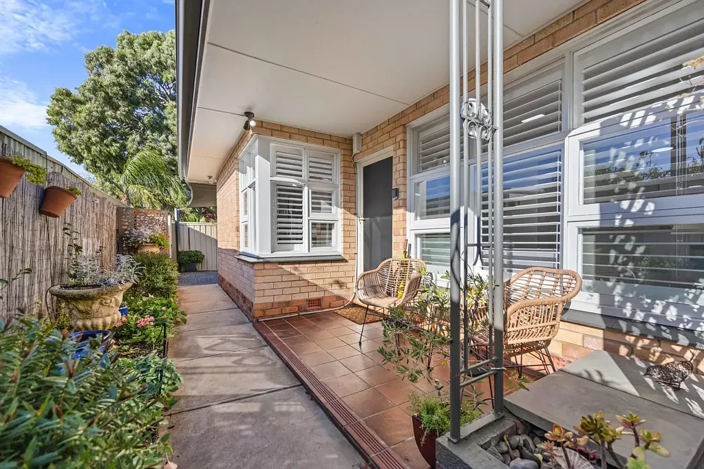 4/24 Penzance Street, Glenelg, SA 5045