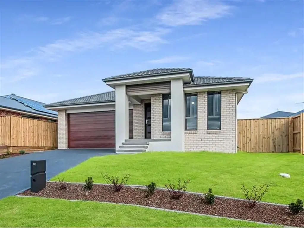 Modern Family Home in Prime Aberglasslyn Location