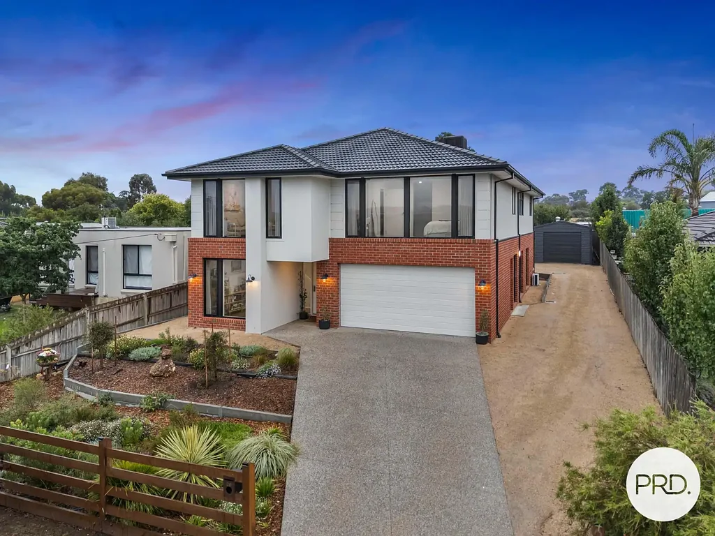 Creswick 4બેડરૂમ Contemporary Luxury Meets Tranquil Country Living
