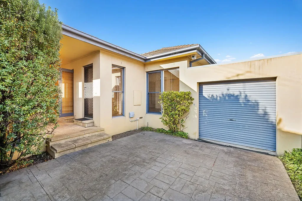 Spacious & Inviting 2 Bedroom Home
