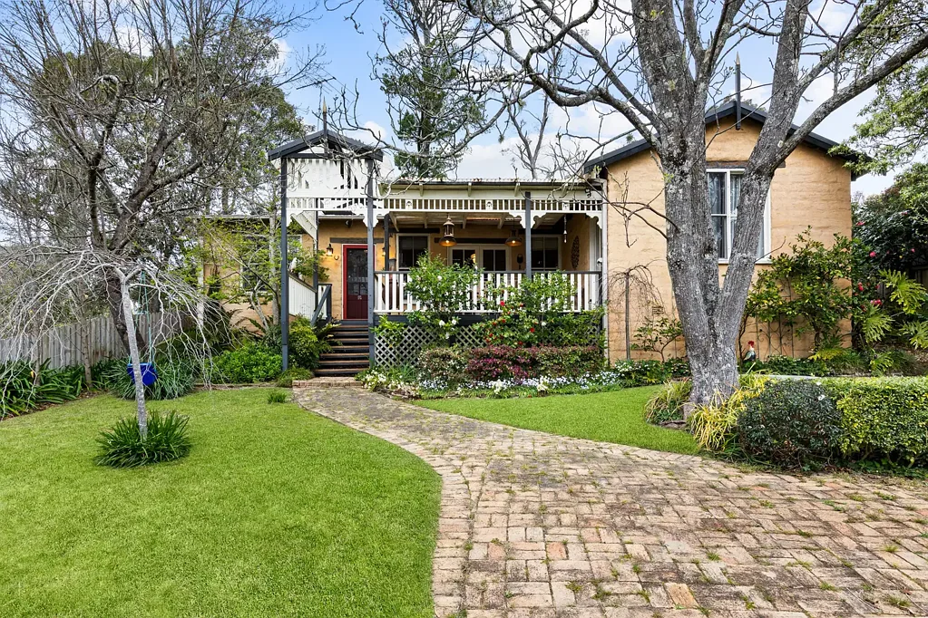 Wentworth Falls 3कमरा Timeless Mud Brick Character Amid Enchanting Gardens