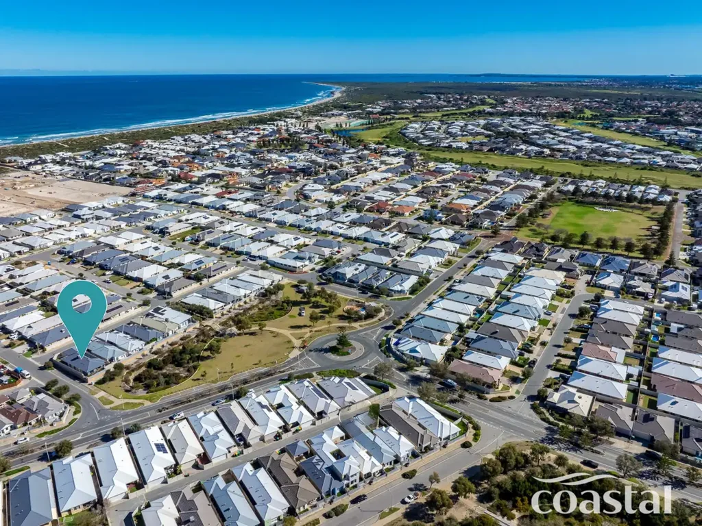 Coastal Home Opposite Parkland in Golden Bay