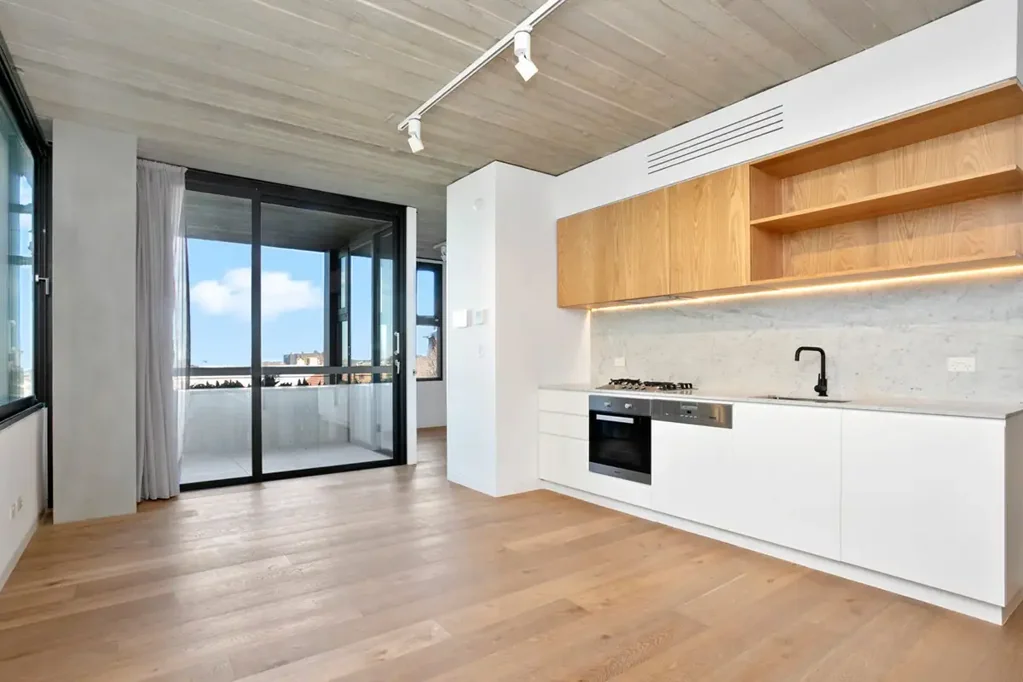 Stunning Designer Apartment in the Prestigious 'Short Lane' Complex