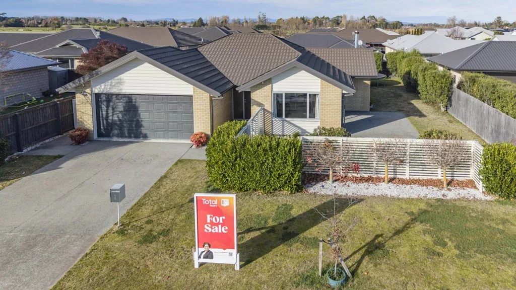Rangiora 4Kwarto Why Build? This Is Ready NOW!