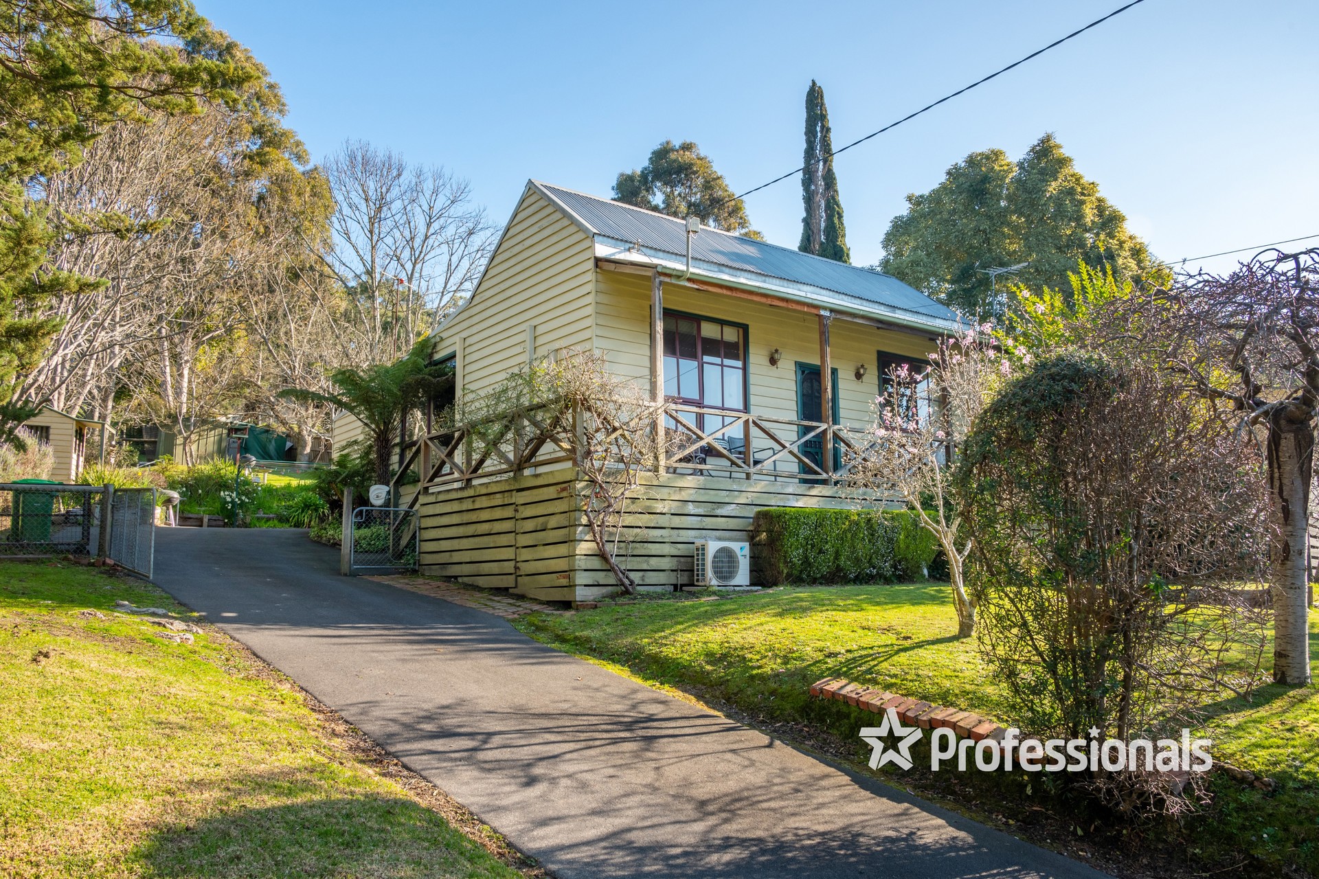 12 CRESCENT RD, YARRA JUNCTION VIC 3797, 0 habitaciones, 0 baños, House