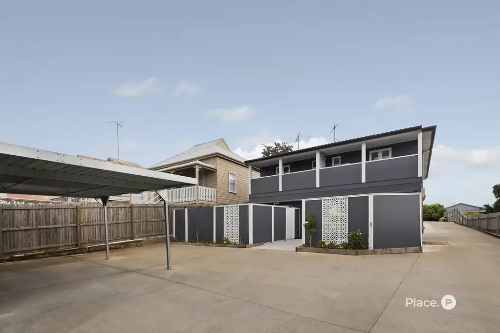 Windsor 8chambre Exciting Investment – Fully Tenanted Unit Complex