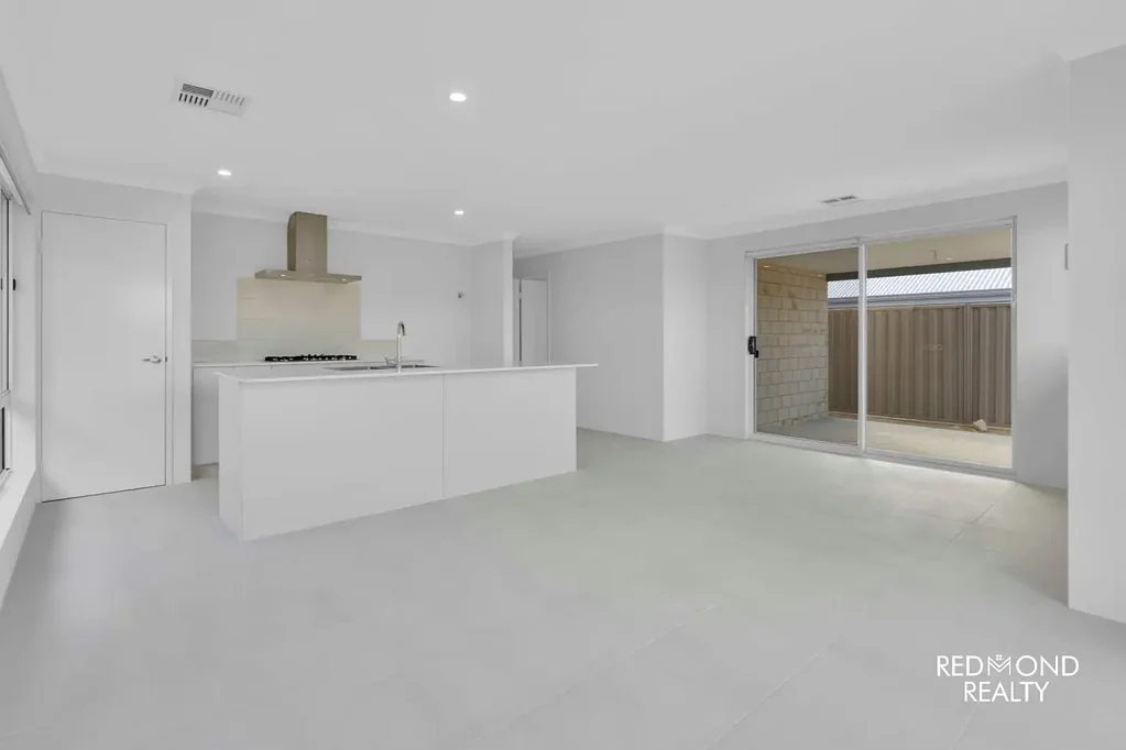 Rare 5 Bedroom Brand New Home – Never Lived In!
