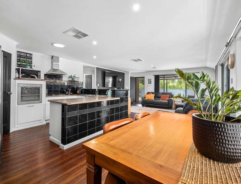 14 Arno Lane, Success, WA 6164, 4 Bedrooms, 2 Bathrooms, House