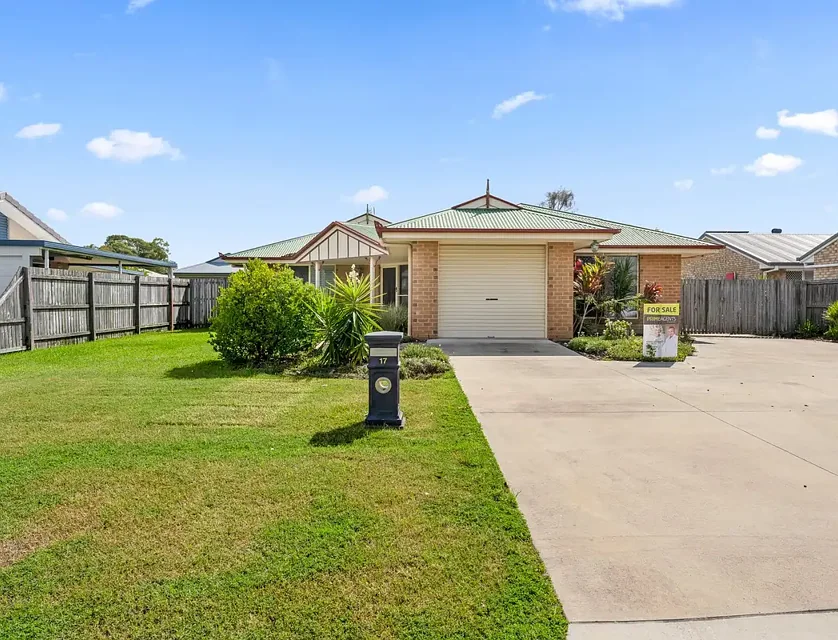 17 Cassandra Crescent, Urangan, QLD 4655, 3 Kuwarto, 2 Banyo, House