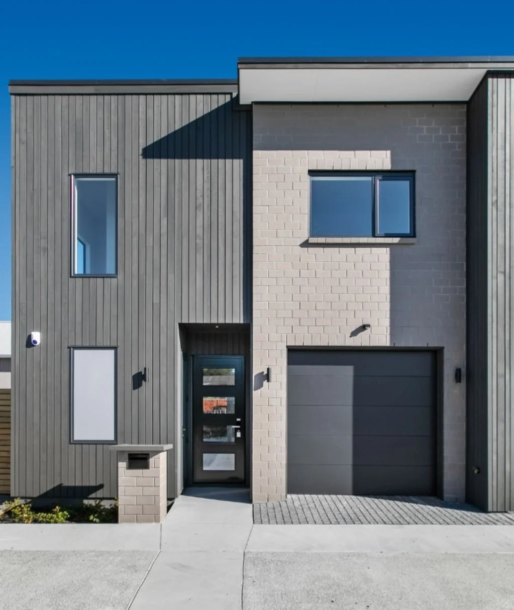 Bucklands Beach 3Zimmer A Peninsula Gem with Lift Convenience