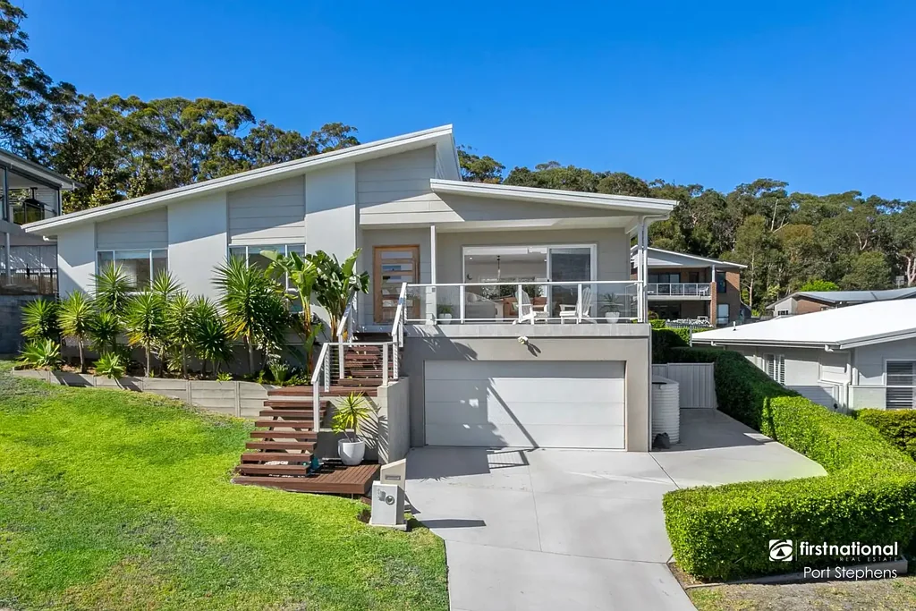 Corlette 4ห้องนอน FAMILY LIVING AT ITS BEST - GUIDE $1,200,000