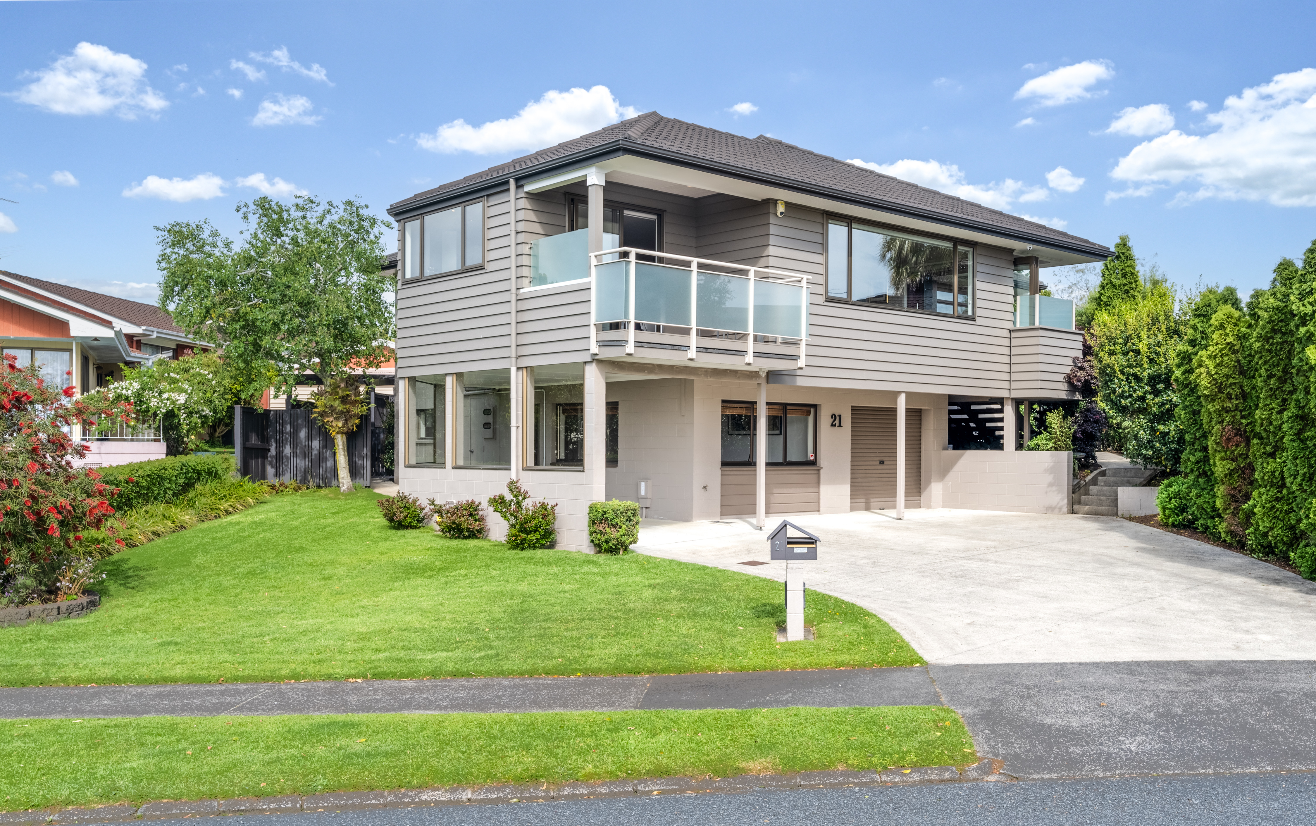 21 Olena Avenue, Sunnyhills