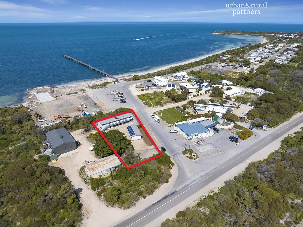 Marion Bay 8Kwarto Amazing Seaside Location * Beachfront * Buy your Lifestyle Business or Home on 1593m2 *