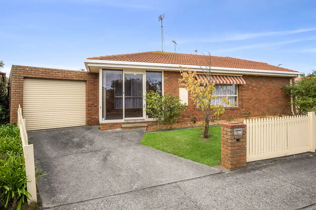 5 Highland Way, Leopold, VIC 3224