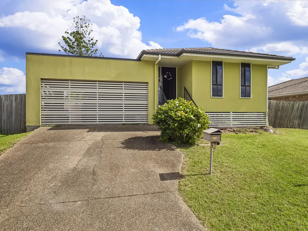North Booval 4房 宽敞的600sqm地块，投资潜力巨大 Generous 600sqm Opportunity with Strong Investment Appeal