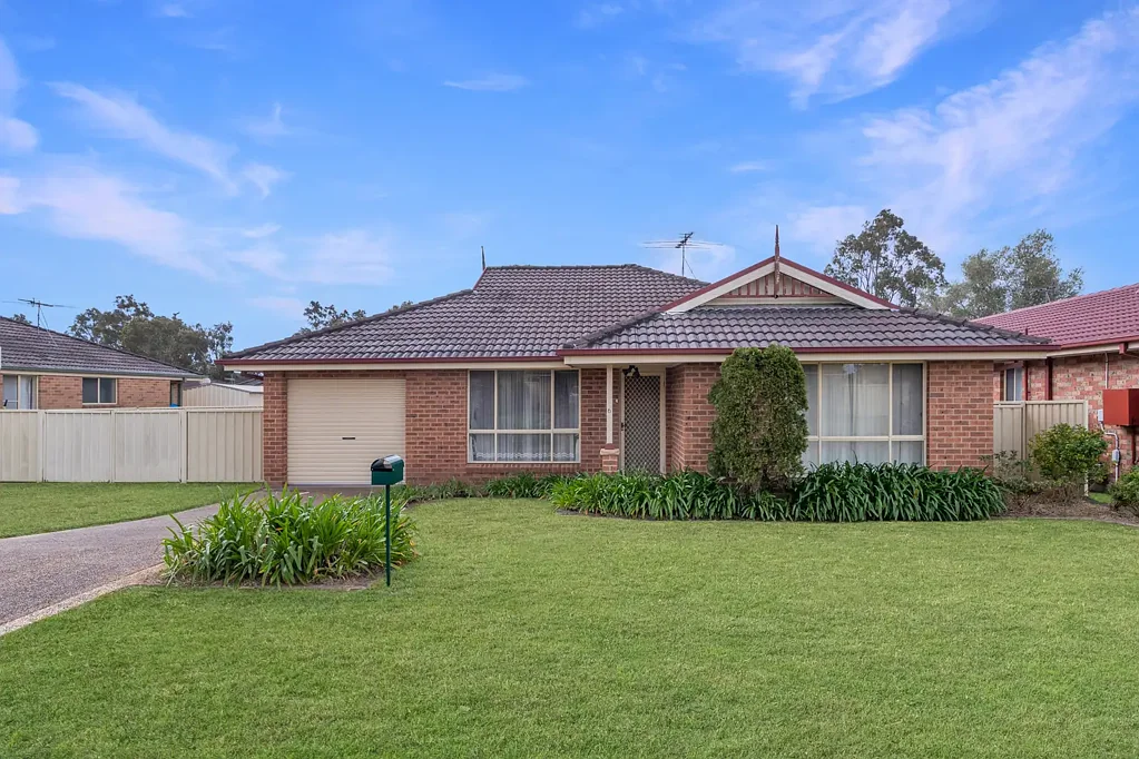 6 Glover Crescent, Metford, NSW 2323