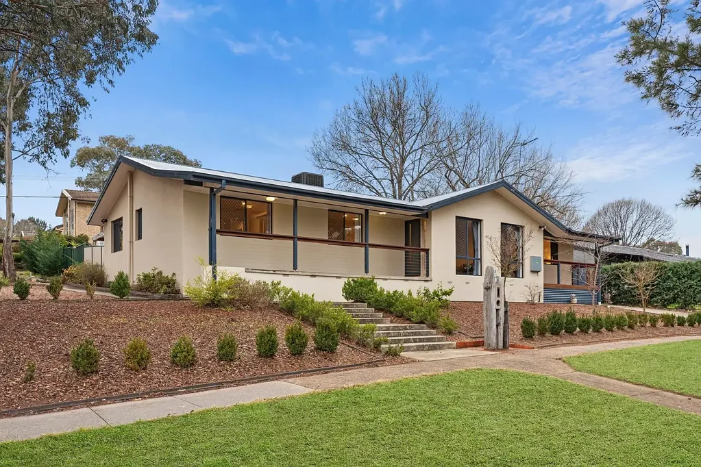 109 Sternberg Crescent, Wanniassa, ACT 2903