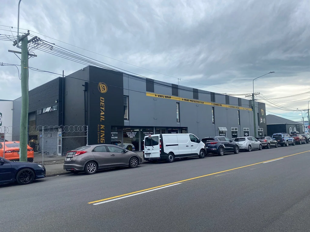 Sydenham Landlord says, let's deal
