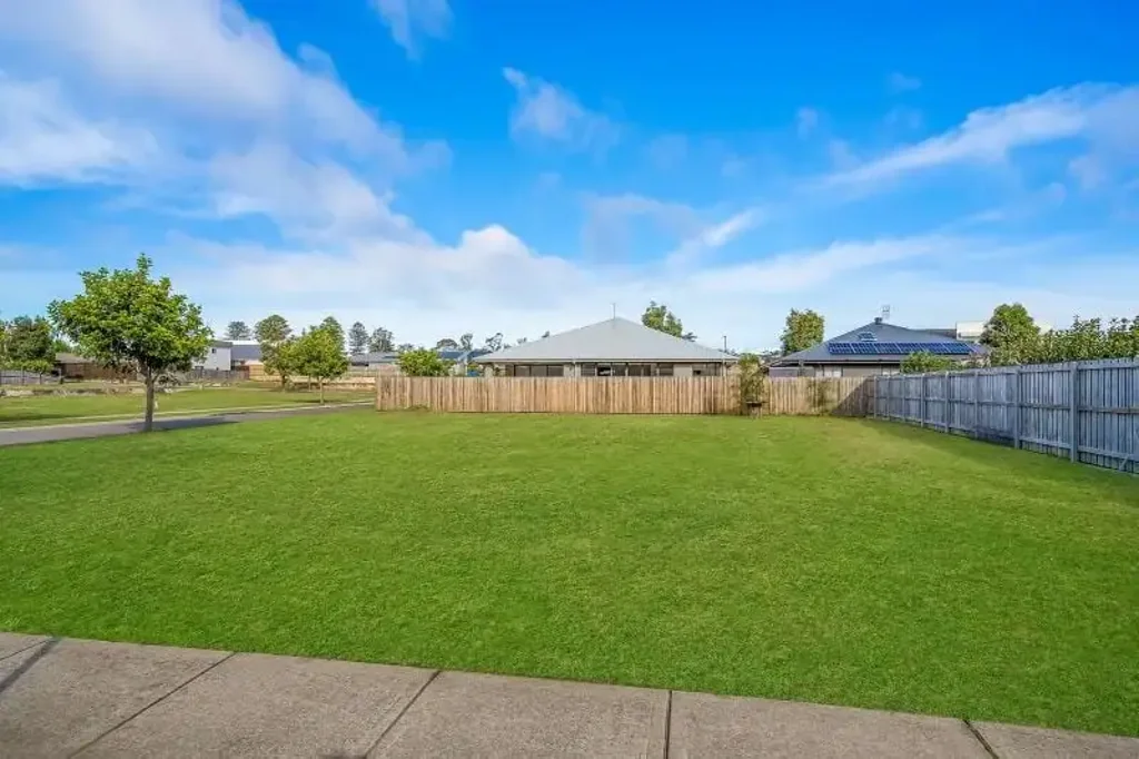 Morisset Park  DESIRABLE CORNER BLOCK POSITON IN EXCLUSIVE TRINITY POINT DRIVE