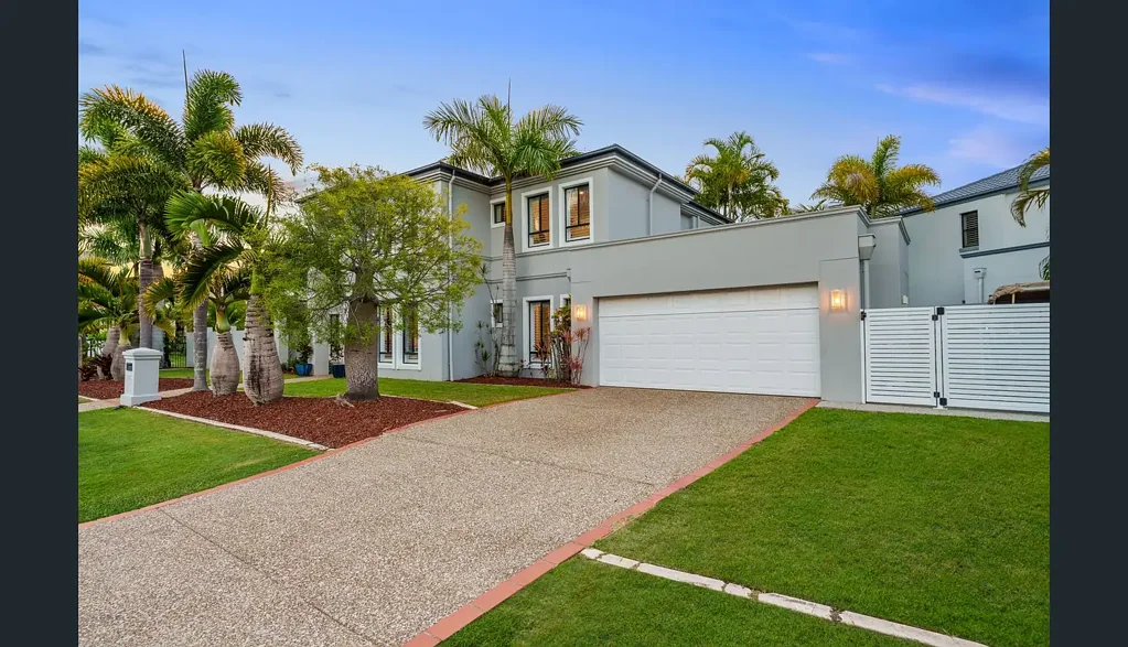 Hope Island 5房  JUST LISTED!