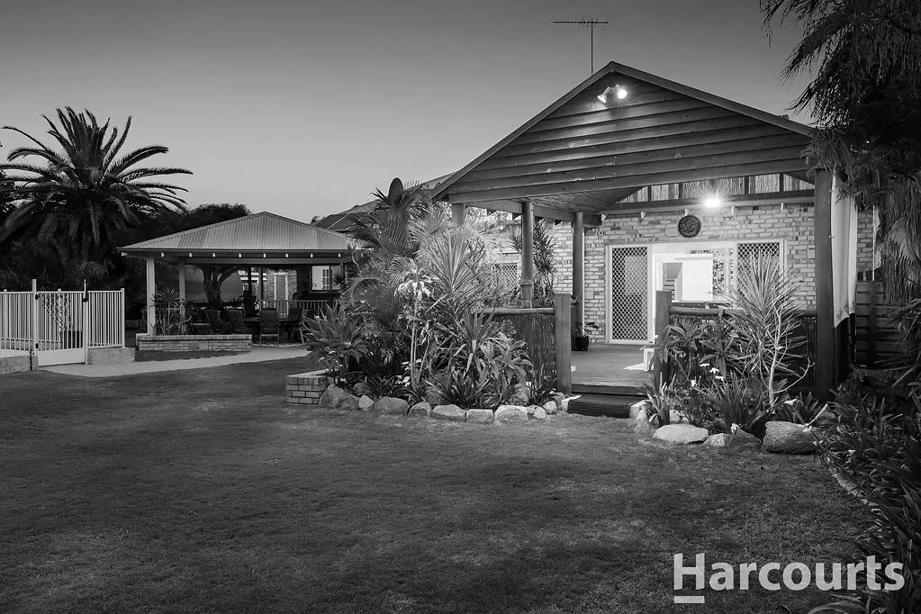 Falcon 5房  UNDER OFFER  - Harcourts Mandurah - Nicole Hindmarsh