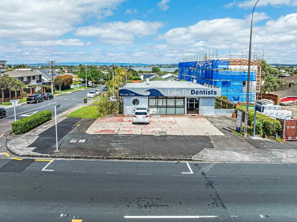 Belmont  MORTGAGEE AUCTION - HIGH VISIBILITY CORNER SITE