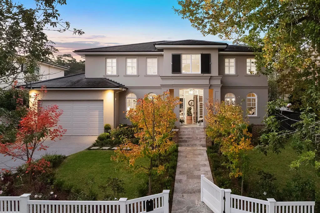 Turramurra 6Moenga Prestige family luxury Living in prime cul-de-sac
