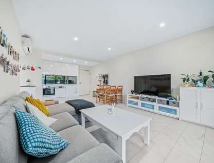 1/3 Roberta Street, Jolimont, WA 6014, 1 Bedrooms, 1 Bathrooms, Apartment