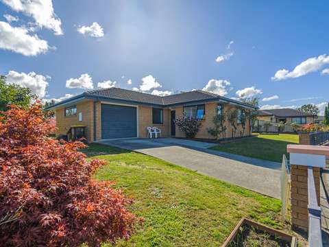 Feilding 3房  Delightful Townhouse - Brick & Double Glazed