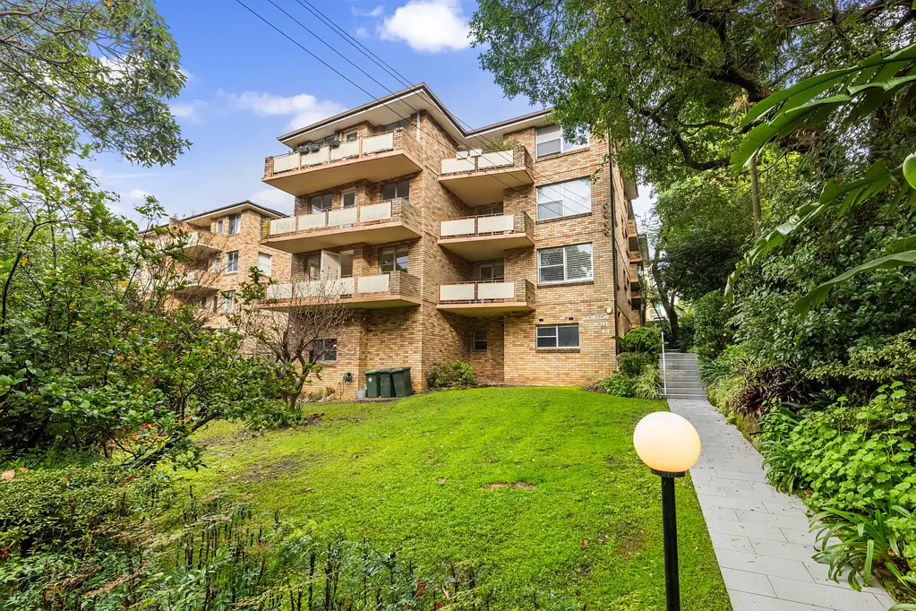 Bright & Spacious Two-Bedroom Apartment in the Heart of Wollstonecraft