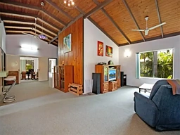 95 Wanguri Tce, Wanguri