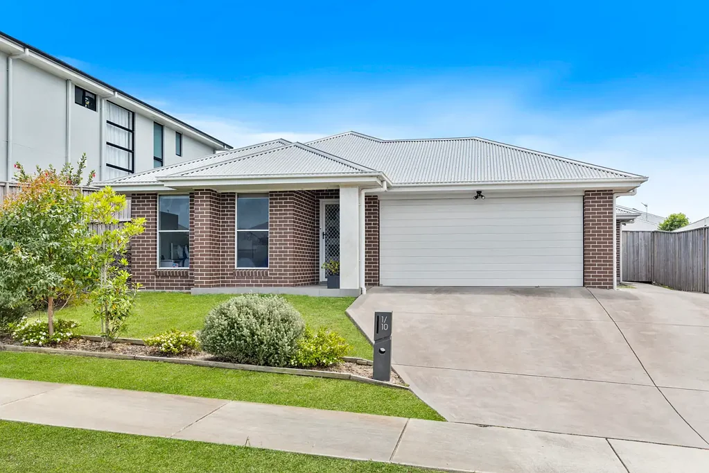 Thornton 6部屋 Two Residences One Exceptional Investment Opportunity