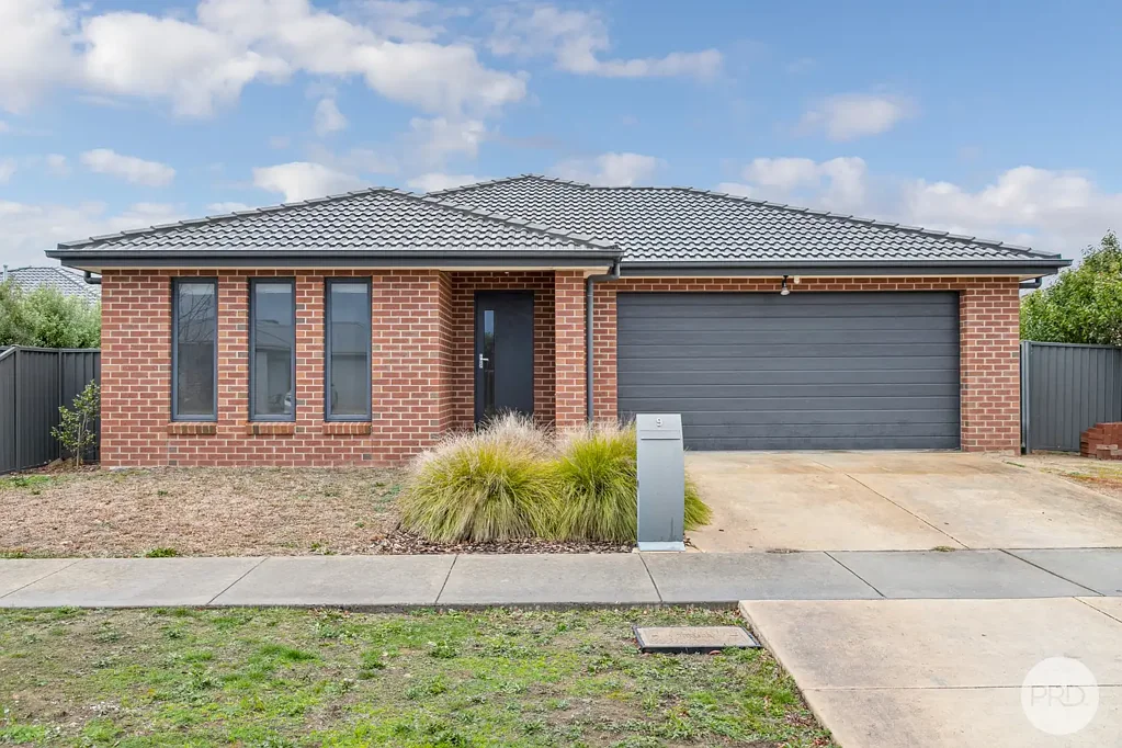 9 Mcnamee Boulevard, Lucas, VIC 3350