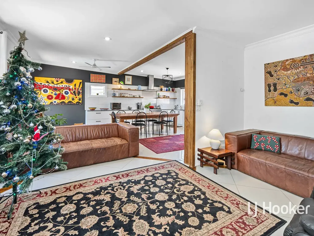 East Side 4 Slaapkamer A Private Family Oasis with Space, Comfort & Character