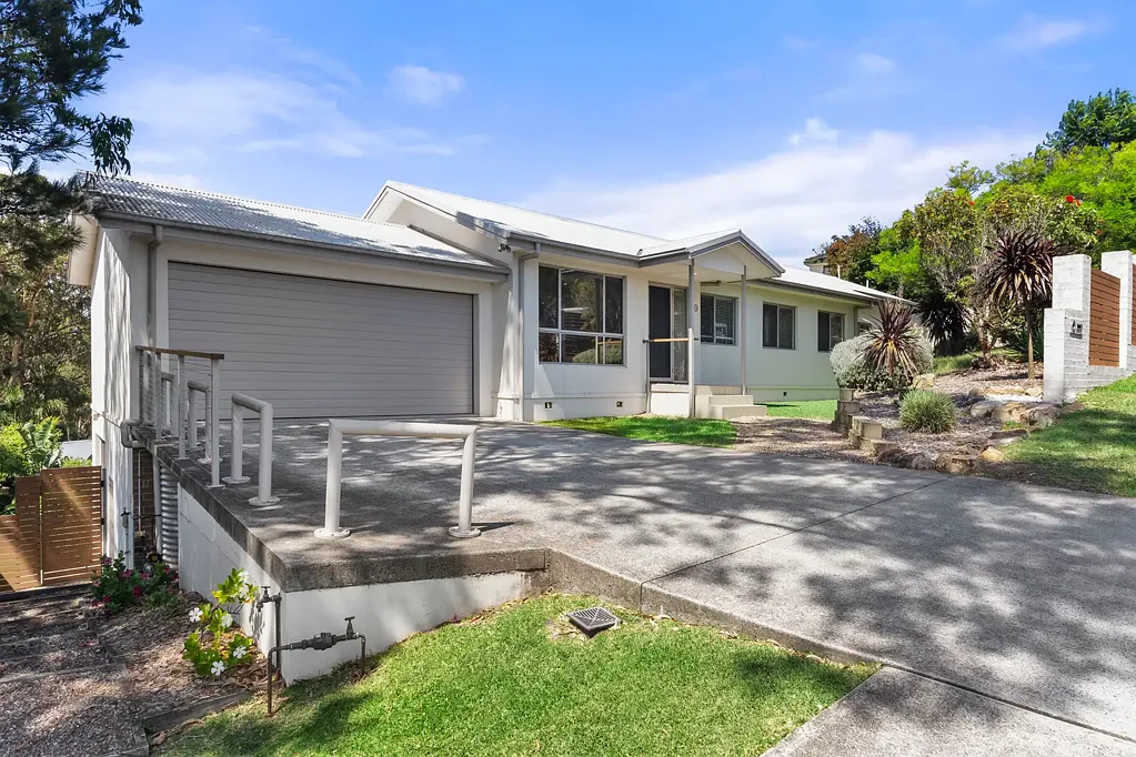 9 Bundanoon Road, Engadine, NSW 2233