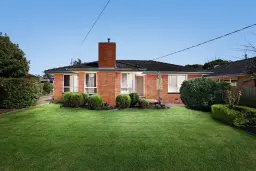 32 Pine Road, Bayswater