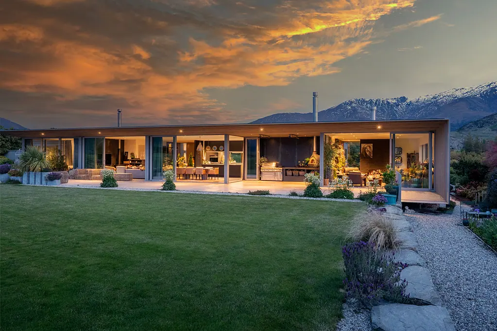 Dalefield/Wakatipu Basin 3chambre Bespoke design with panoramic views in Bendemeer
