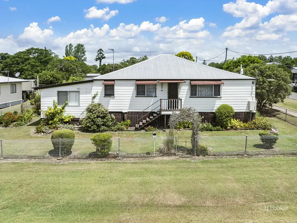 16 Annette Street, Toogoolawah, QLD 4313