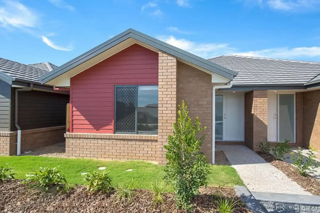 Redbank Plains 3침실 Modern, Low-Maintenance Living in a Prime Redbank Plains Location