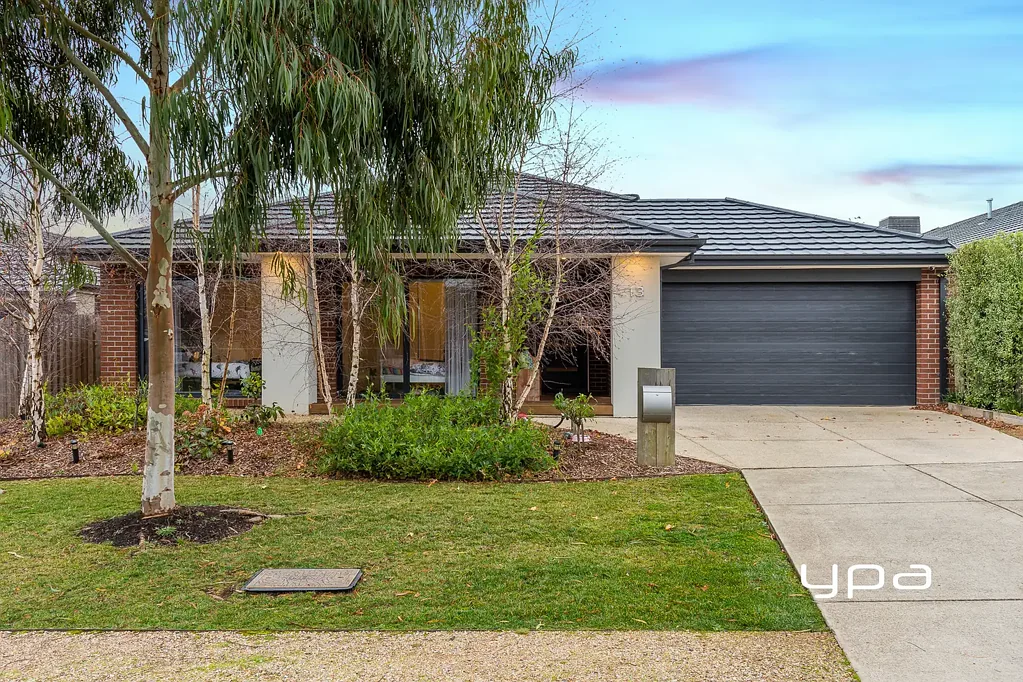 13 Black Avenue, Gisborne, VIC 3437