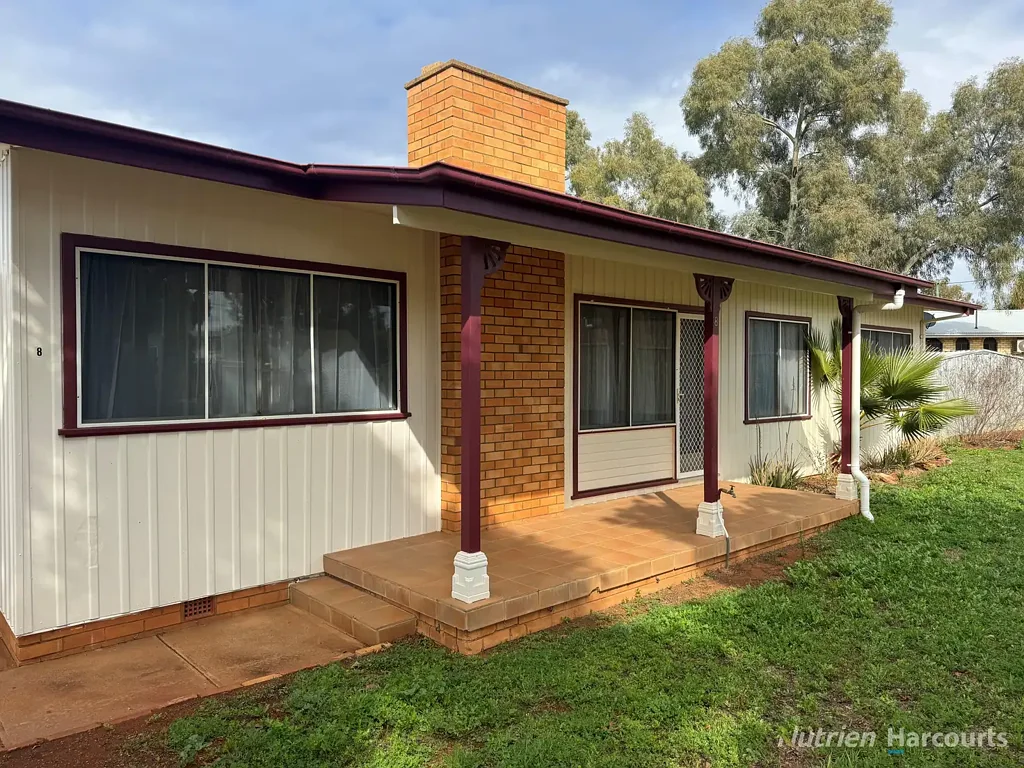 Cobar 3 Bedroom Welcome to the house of opportunity!