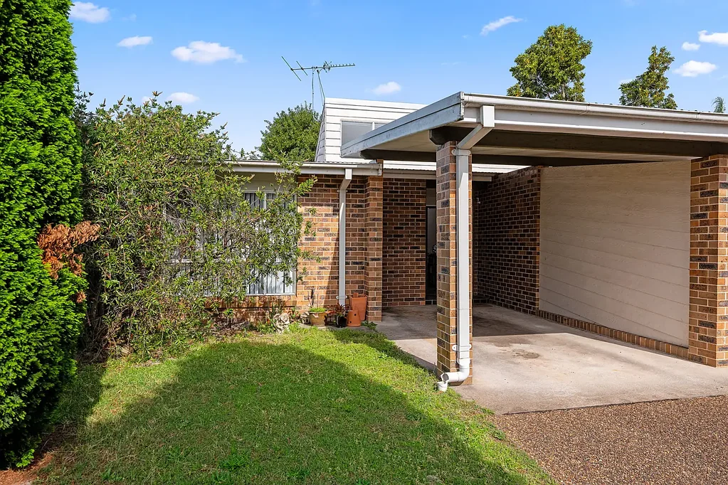 Raymond Terrace 2房  FRESHLY UPDATED DUPLEX THAT TICKS ALL THE BOXES