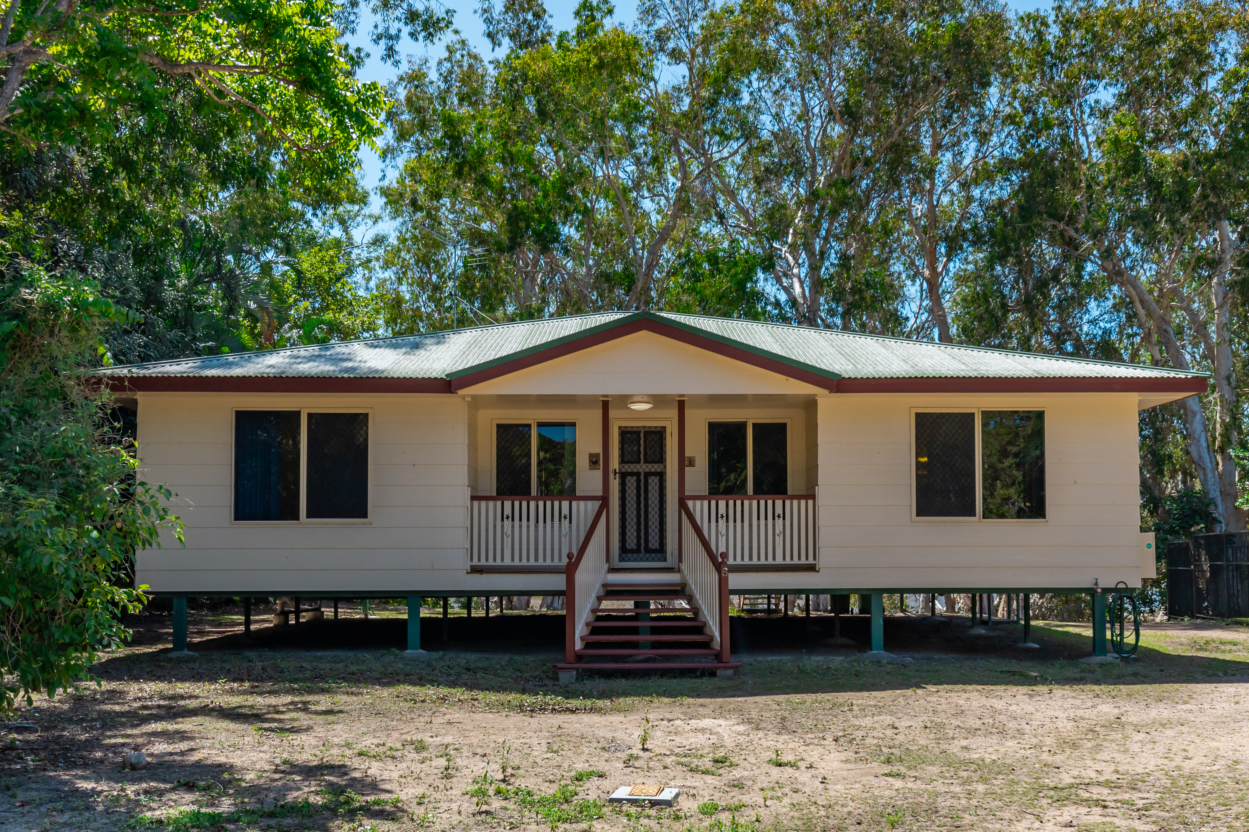 6 RINTOUL CT, HORSESHOE BAY QLD 4819, 0 Schlafzimmer, 0 Badezimmer, House