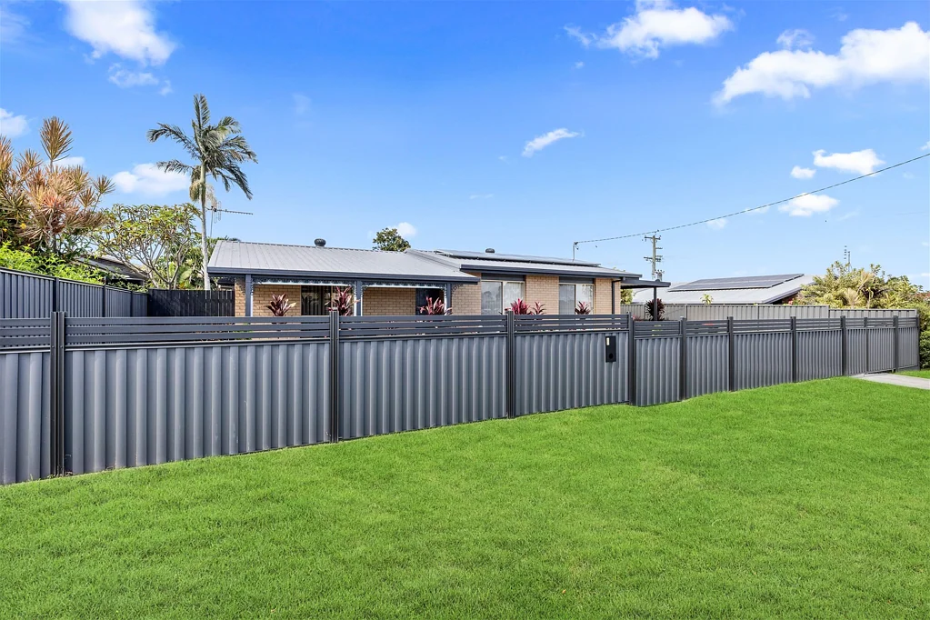 14 Preston Street, Point Vernon, QLD 4655