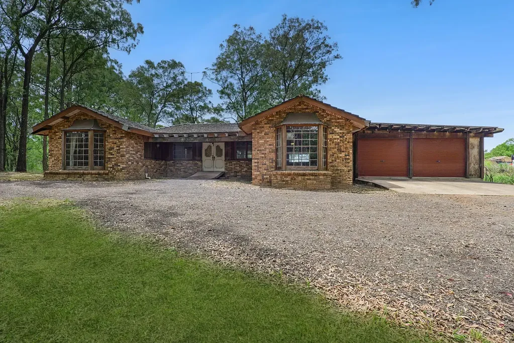 Glossodia 4房  Spacious Acreage, Endless Potential & Prime Location