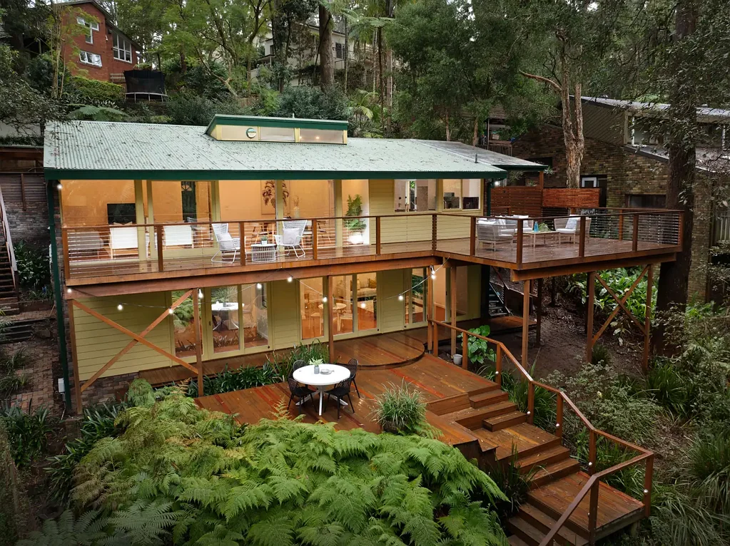 Pymble 5ਬੈੱਡਰੂਮ Family sanctuary in picture perfect setting with multi-generational options