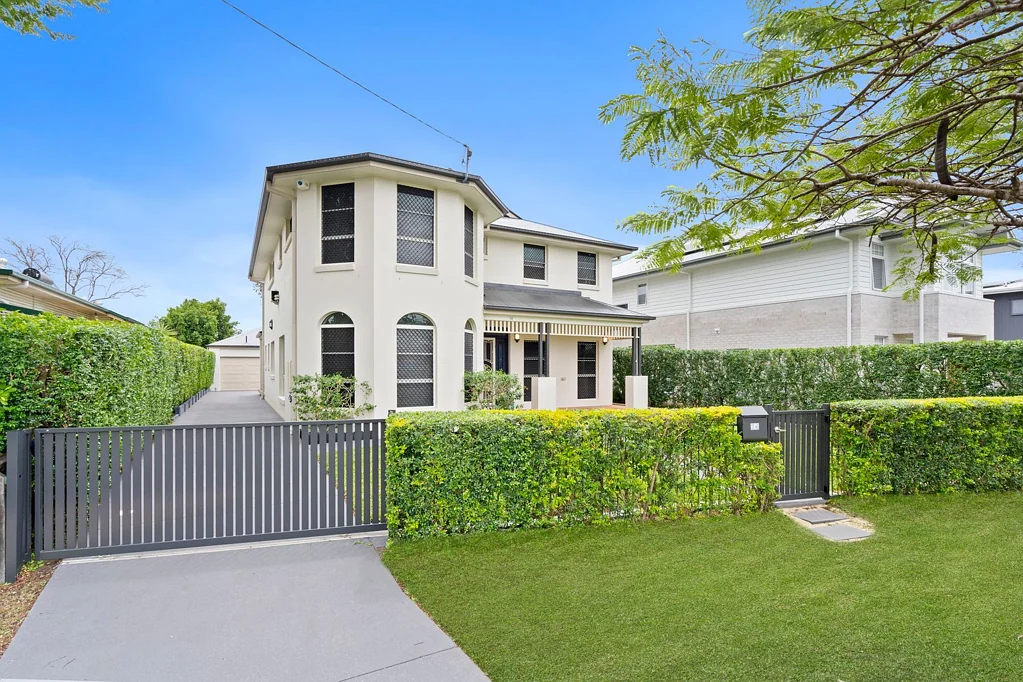 14 Ormuz Road, Yeronga, QLD 4104