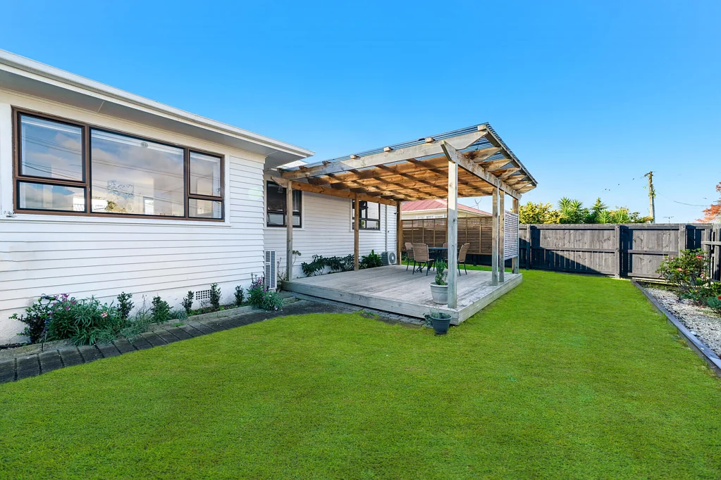 Papakura 3chambre Owner on the move-Opportunity knocks!