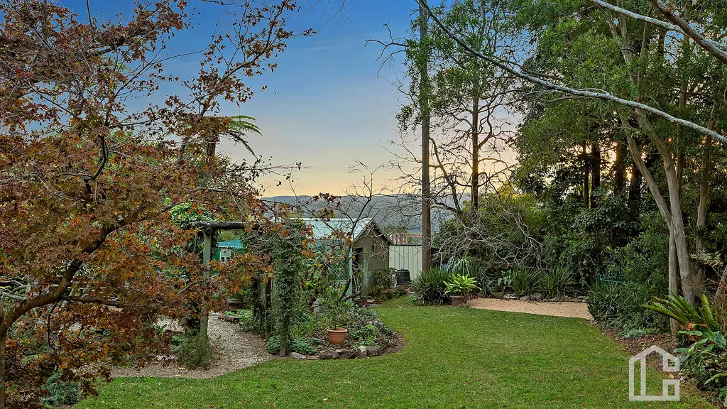 Glenbrook 4Zimmer Expansive 1284sqm Family Haven with Breathtaking Mountain Views