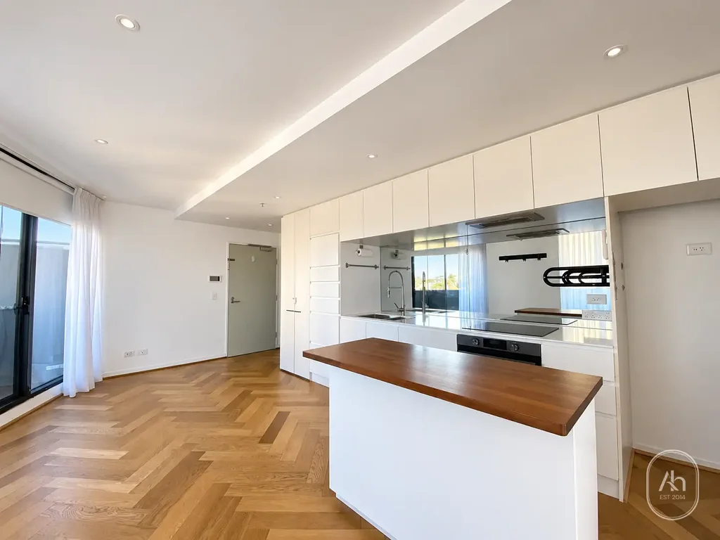Modern 2-Bedroom, 2-Bathroom Apartment with Car Space in Flemington